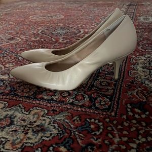 NEW Maryam Nassir Zadeh pointy toe pumps